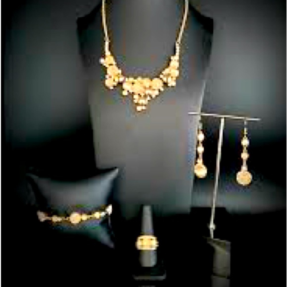 Five piece Gold set